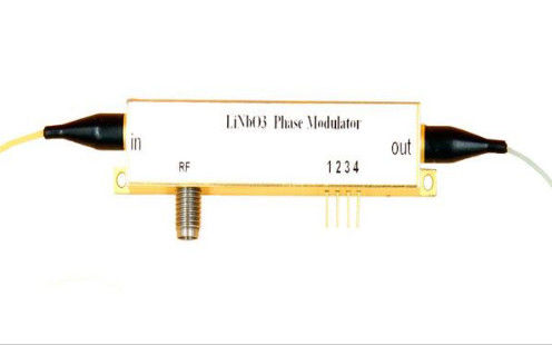 เครื่องปรับระดับระยะลิตยูมไนโอเบต 40 GHz