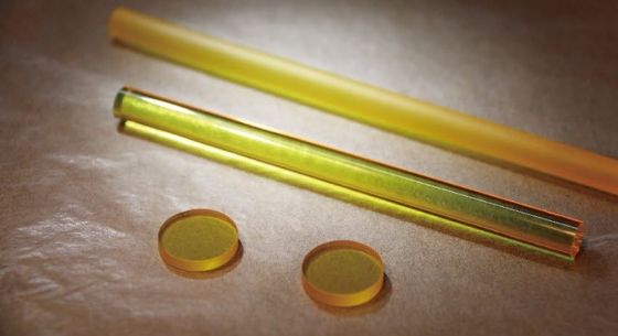 ราคาดี Nd Ce YAG เลเซอร์คริสตัล 1 นิ้ว 2 นิ้ว 10x10mmt อิตเทรียมอลูมิเนียมโกเมนเวเฟอร์ ออนไลน์