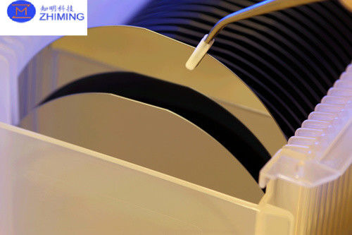 SOI Wafer Silicon On Insulator Wafer Dopant P BOX Layer 0.4-3 การตั้งทิศทางของสับสราท 100 111