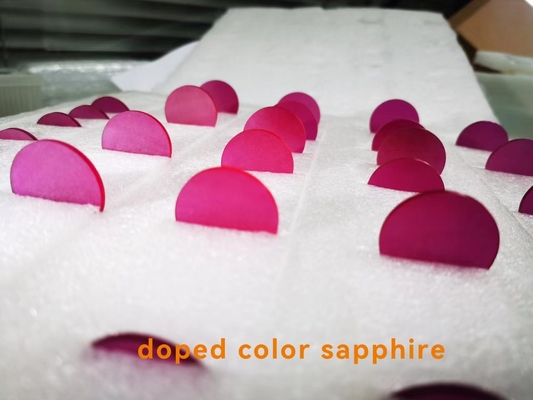 วัสดุคริสตัลแซฟไฟร์เจือทับทิมสีสันสดใส Fe / Ti / Cr