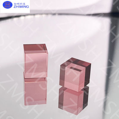 สีชมพู Sapphire วัสดุแท้ Sapphire หินแท้ ผลิตในห้องปฏิบัติการ ความบริสุทธิ์ ความแข็งแรงของ Mohs 9